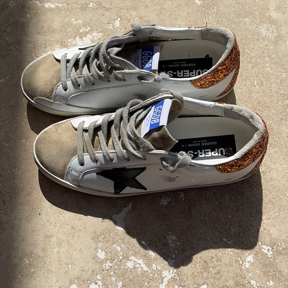 Golden Goose White Sneakers with Black Star and Gold Heel